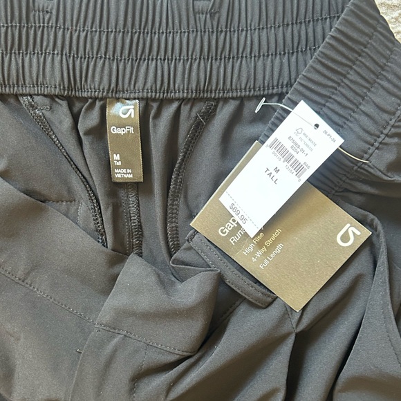 Gap GapFit High Rise Runaround Trousers NWT Medium Tall Black - Picture 5 of 6